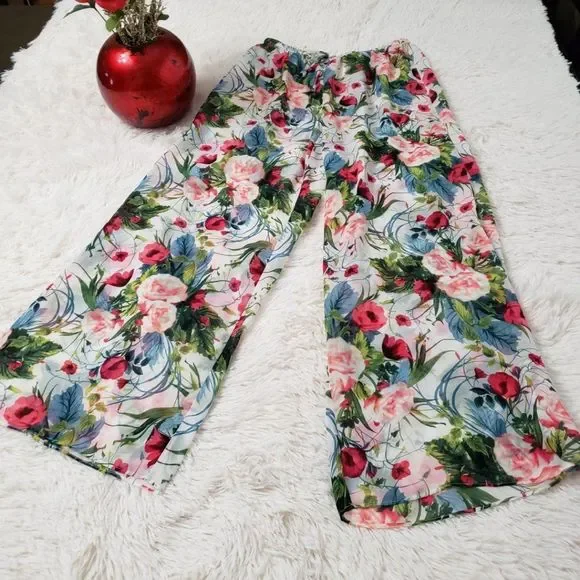 Victoria's Secret cover up - Picture 3 of 6